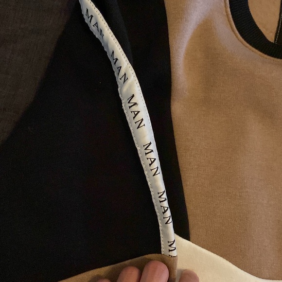 Sweater - Picture 5 of 5